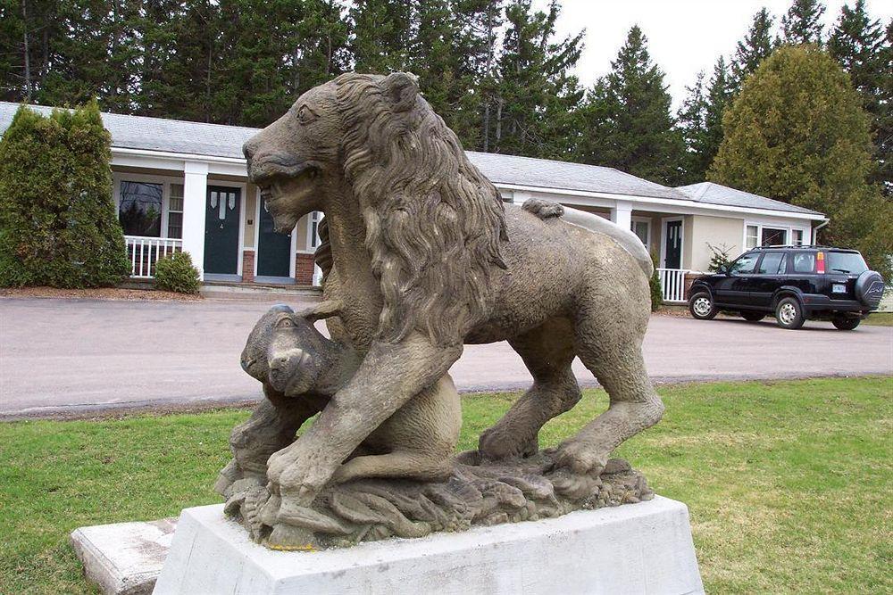 Lionstone Inn Motel & Cottages 픽토우 외부 사진