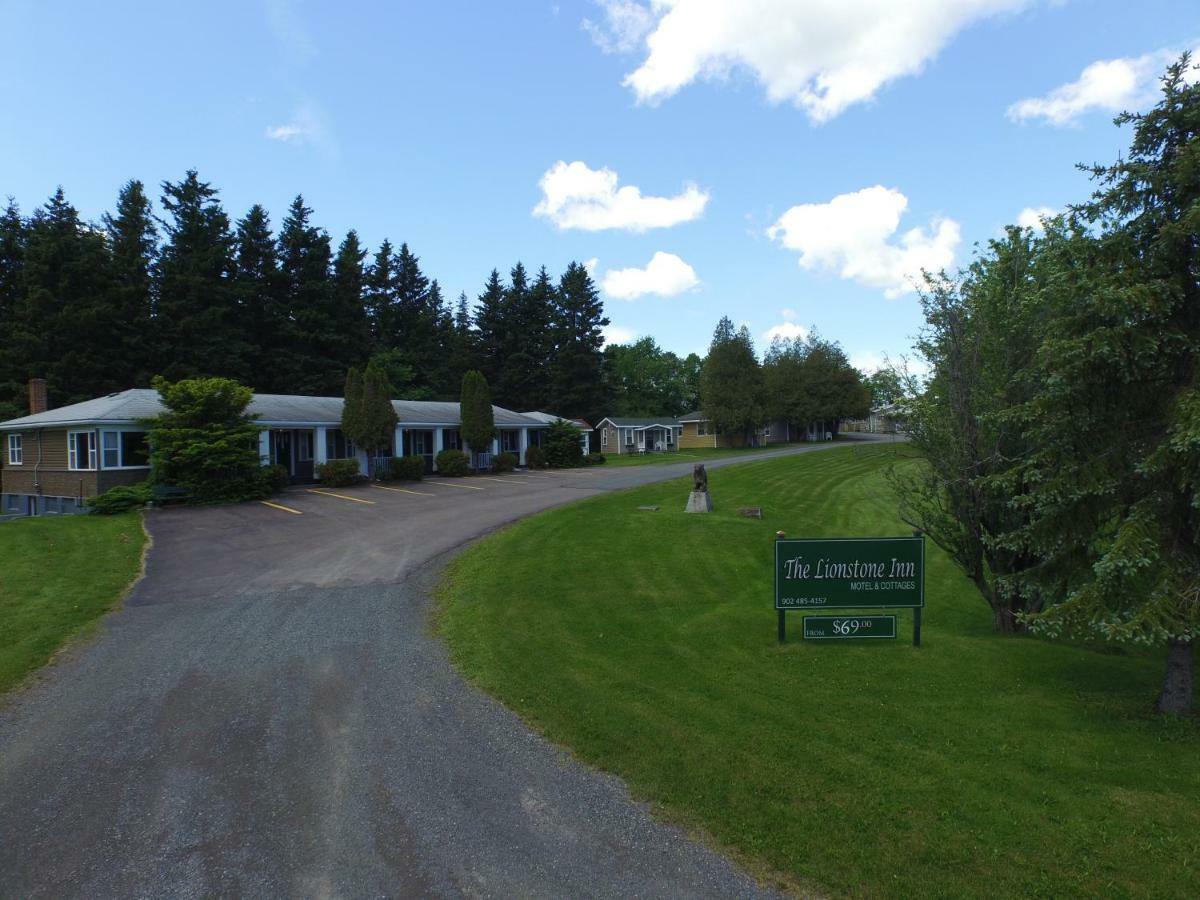 Lionstone Inn Motel & Cottages 픽토우 외부 사진